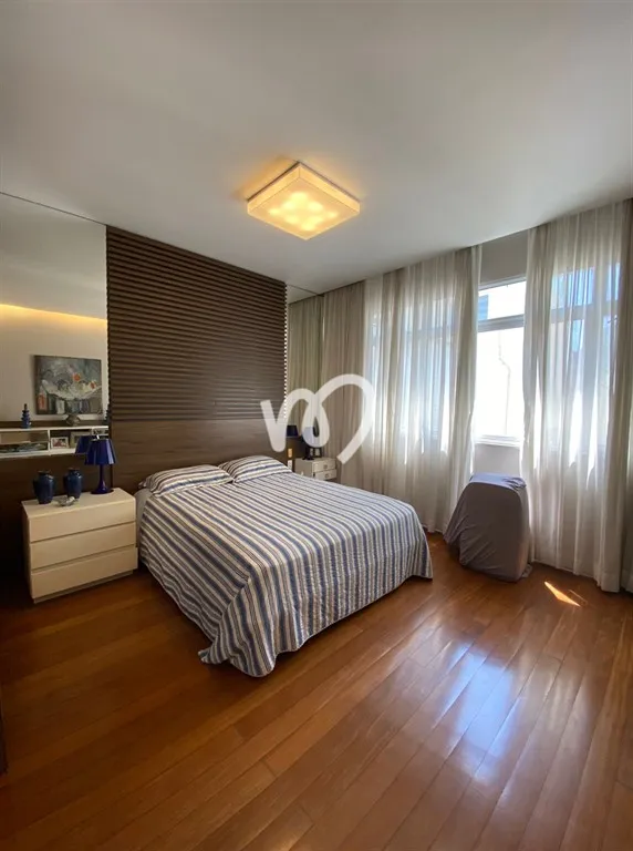 Furnished 314 m² apartment with 5 bedrooms — photo 25
