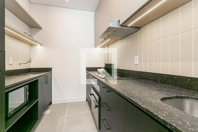 Furnished 1-bedroom apartment with a balcony — photo 10