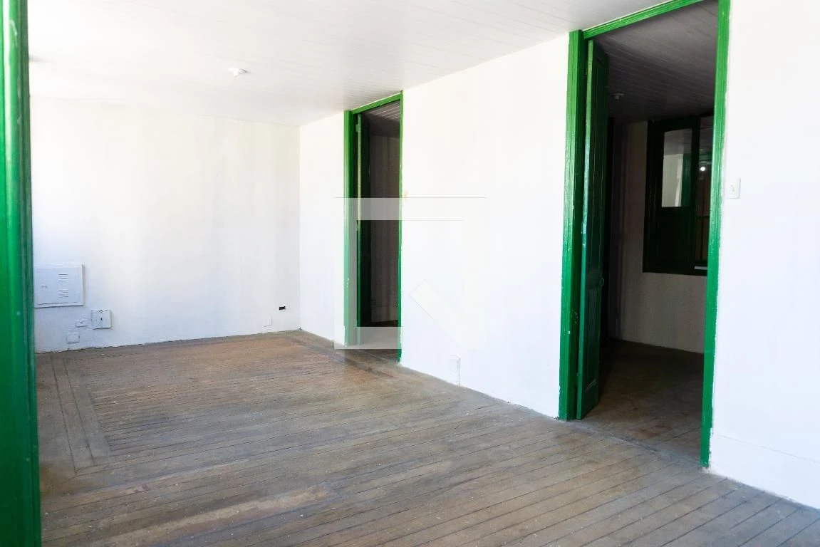 Rental house with 5 bedrooms and a closed kitchen room — photo 4