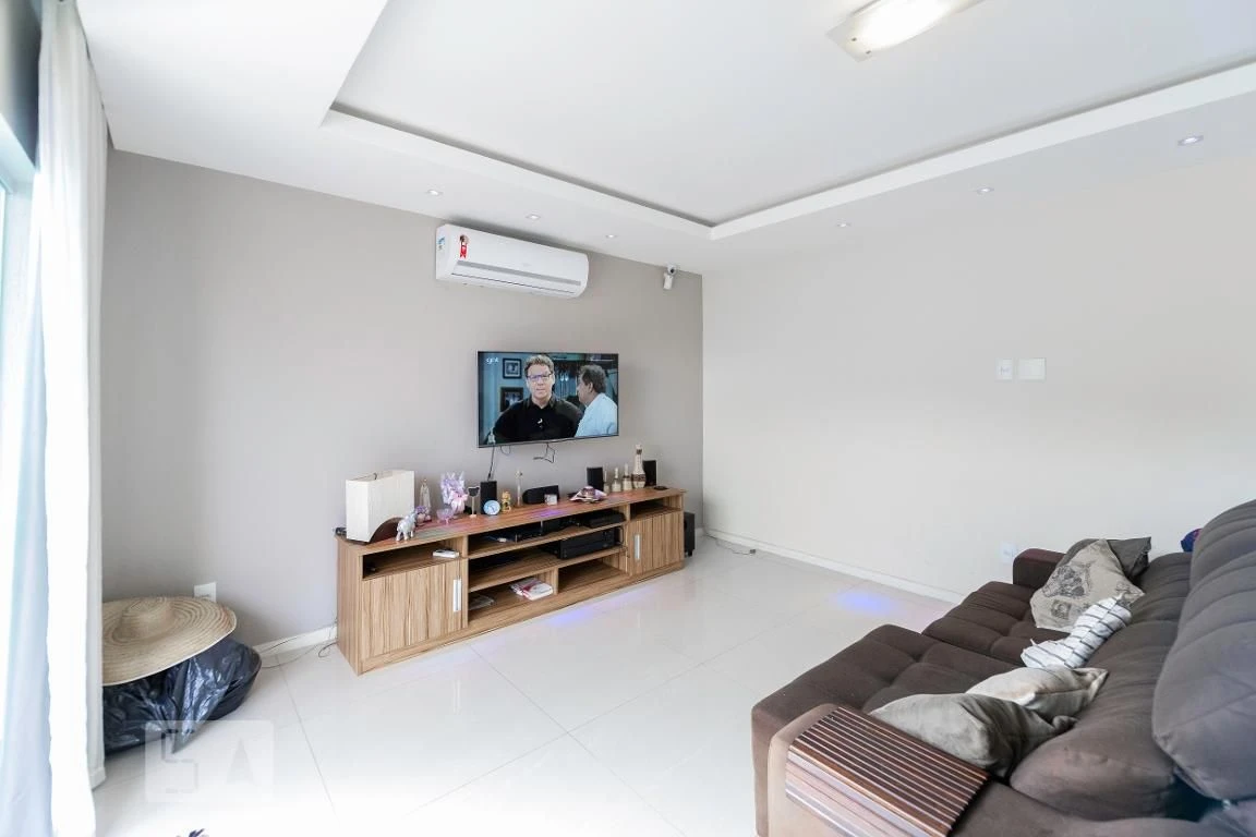 Casa mobiliada com 2 quartos em suítes e piscina privativa — photo 3
