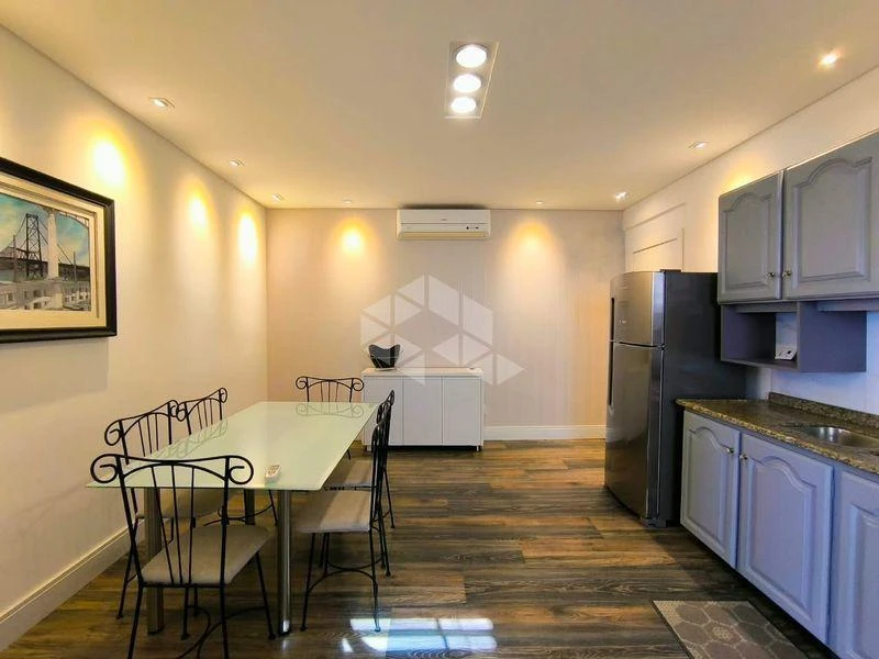 2-bedroom apartment with a water view in Florianópolis — photo 15