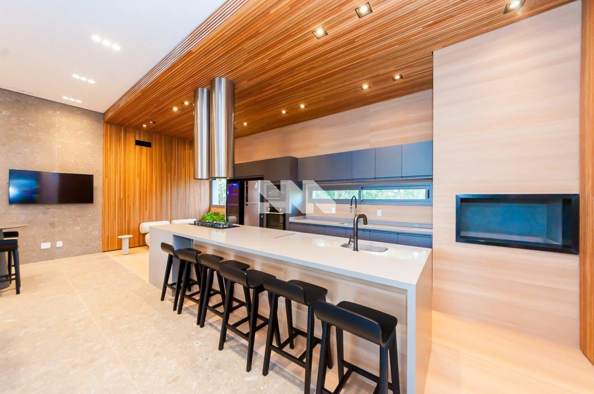Apartment on the 5th floor with floor-to-ceiling windows — photo 6