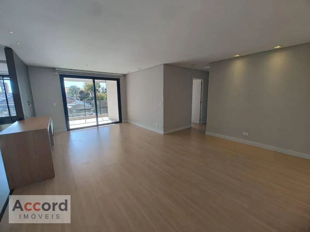 Furnished apartment with 3 en-suite bedrooms and 4 baths