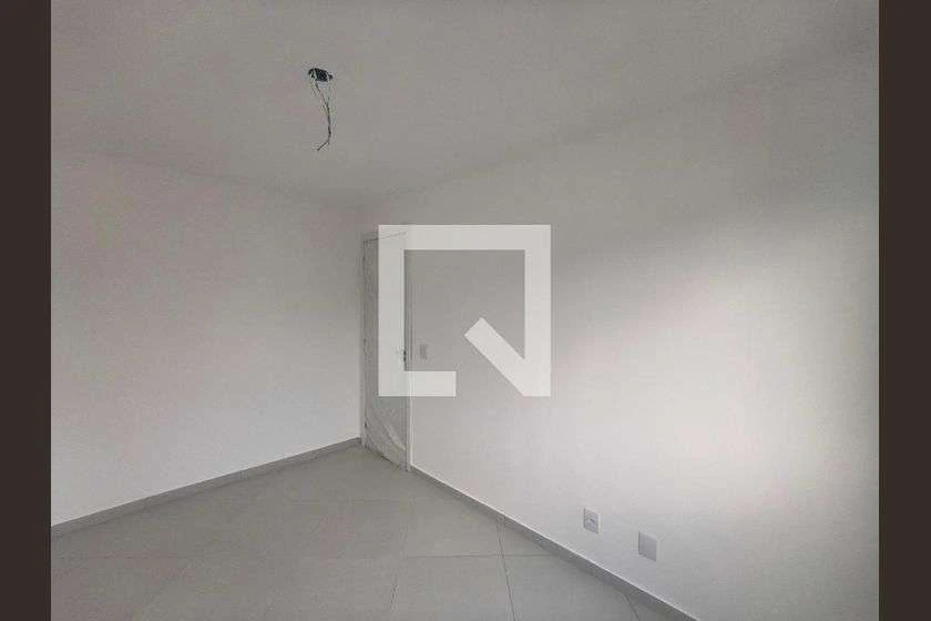 Apartamento de 2 dormitorios con cocina separada y balcón — photo 29