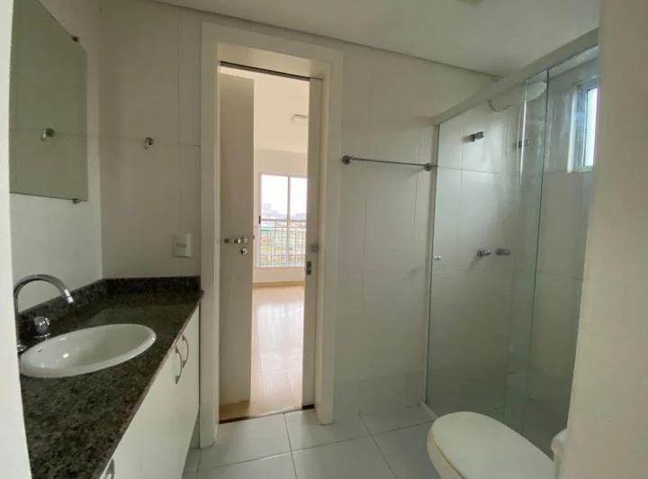 Квартира з 2 спальнями, власною ванною і балконом, 108 м² — photo 4