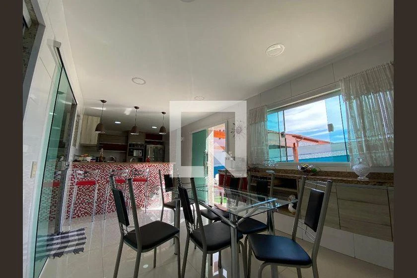 Unfurnished 4-bedroom house with 1000 m² and parking — photo 37