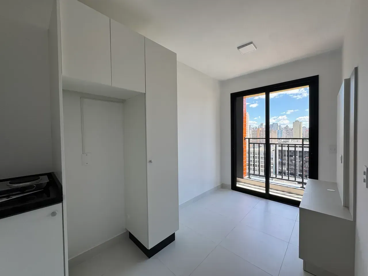 Furnished apartment with 2 bedrooms and integrated kitchen — photo 12