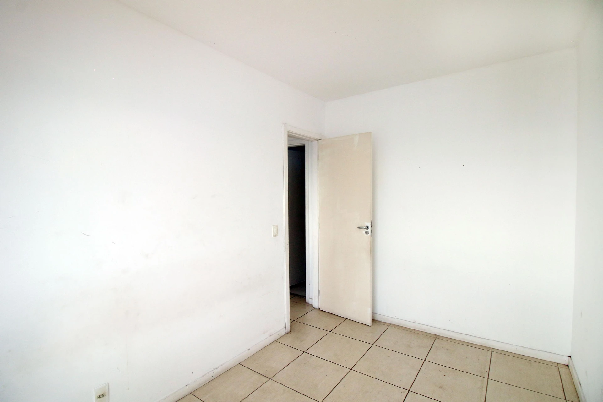 Rental apartment with 2 bedrooms and a balcony — photo 24