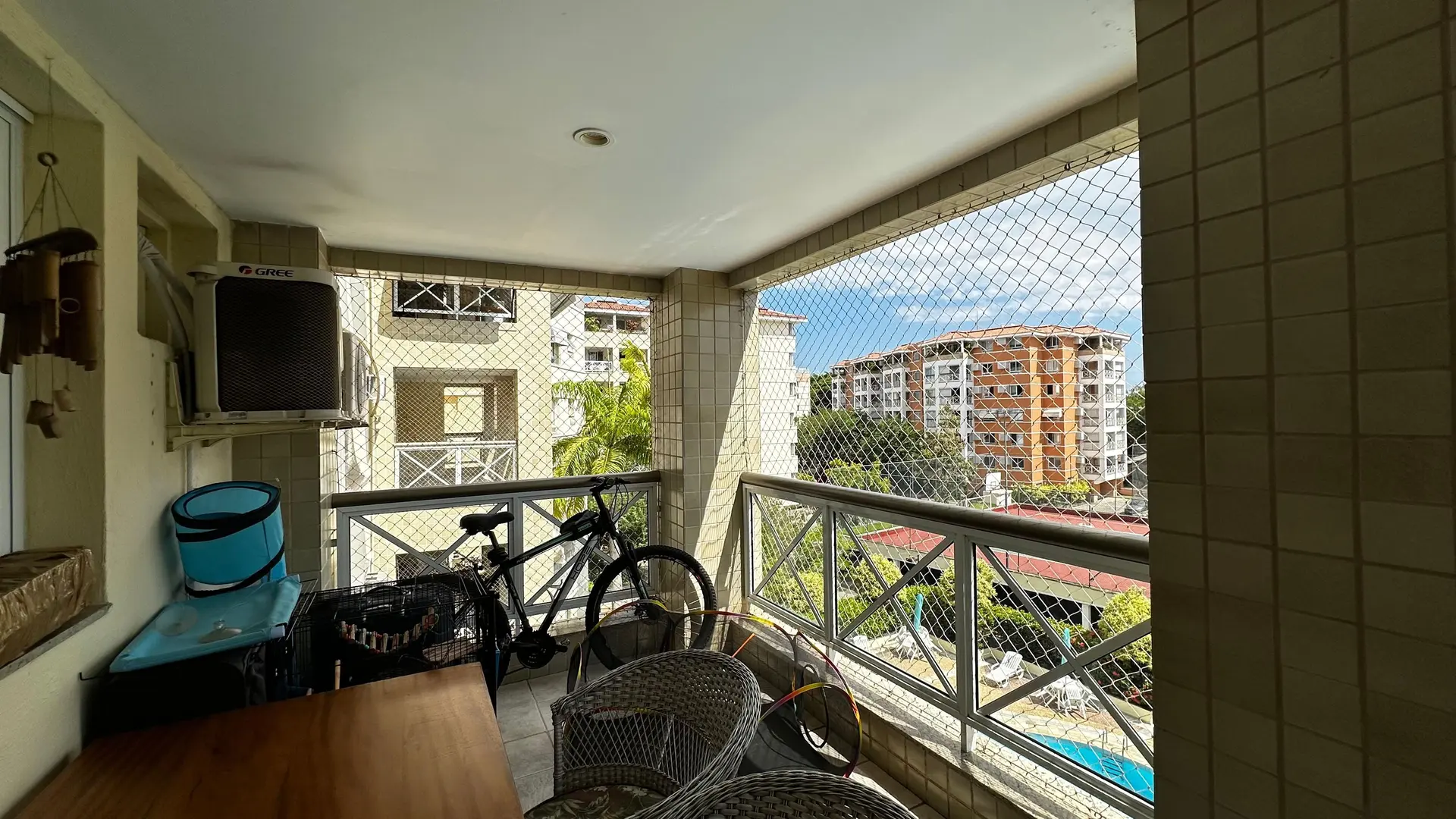 Furnished apartment with 2 bedrooms and a balcony — photo 22