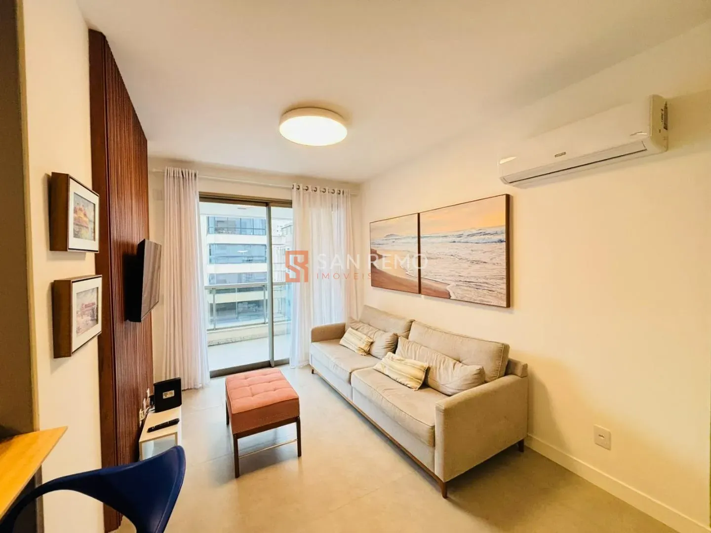 Furnished apartment, 100 m², with floor-to-ceiling windows — photo 14