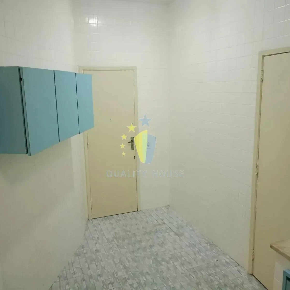 Apartment, 75 m², with wood or laminate floors — photo 10
