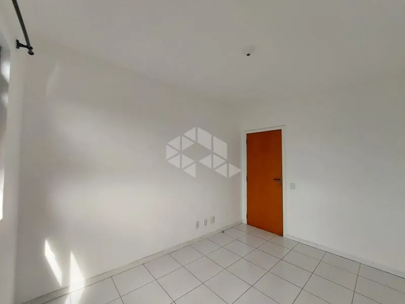 3-bedroom apartment with a balcony and 1 parking spot — photo 13