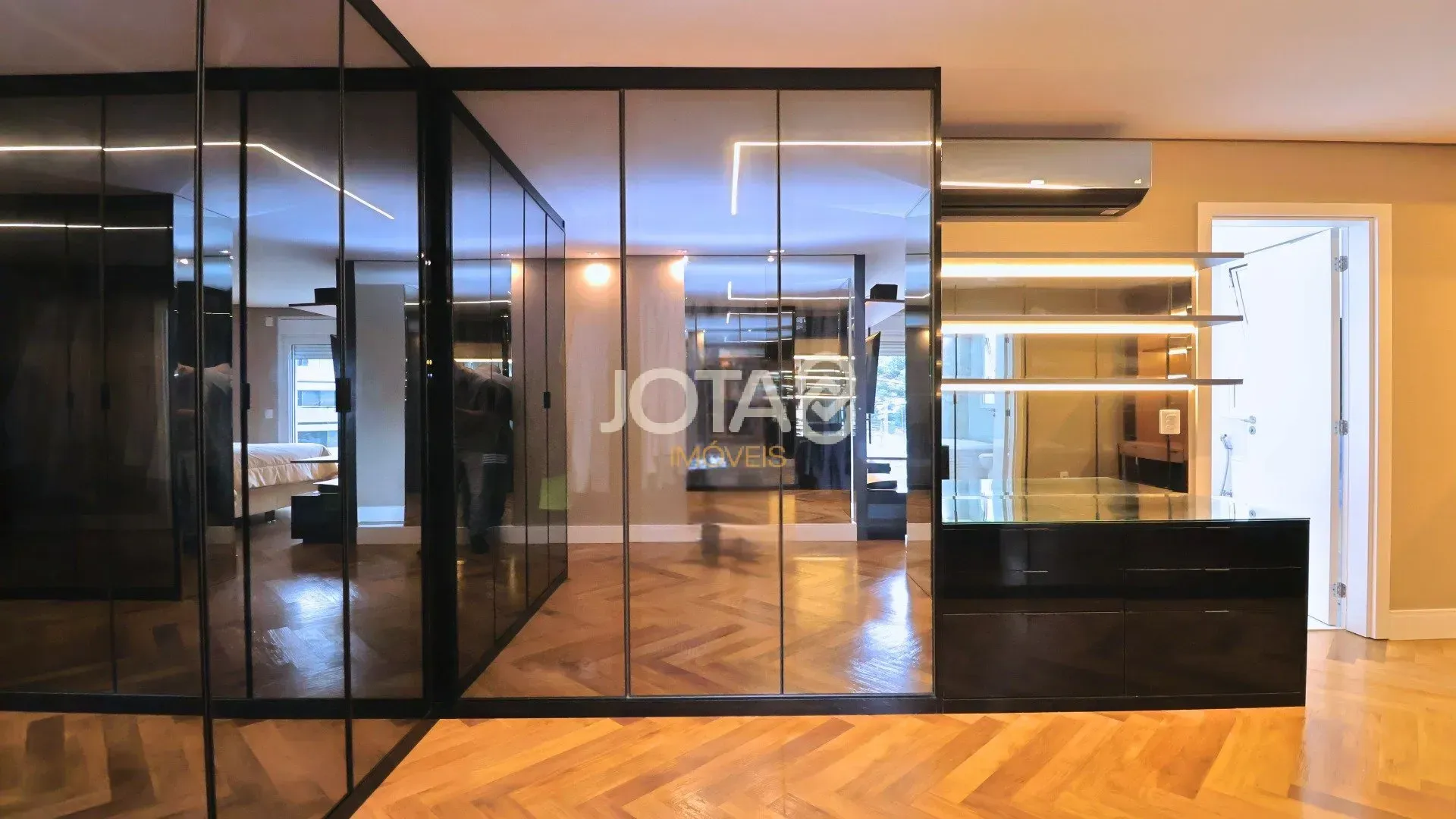 Apartamento de 462 m² com 4 suítes e 4 vagas — photo 21