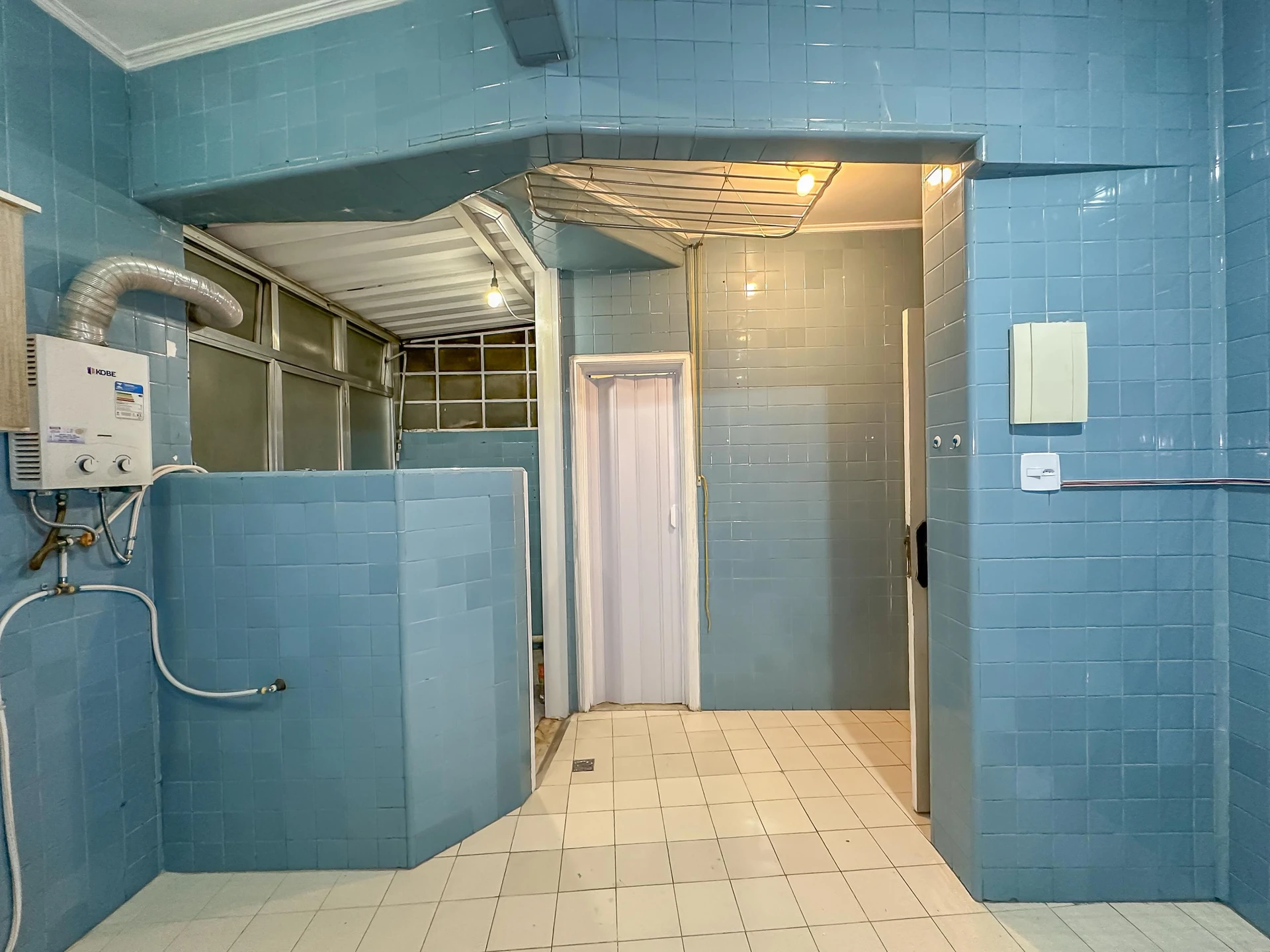 Mountain view in a 2-bedroom apartment, 76 m² — photo 23