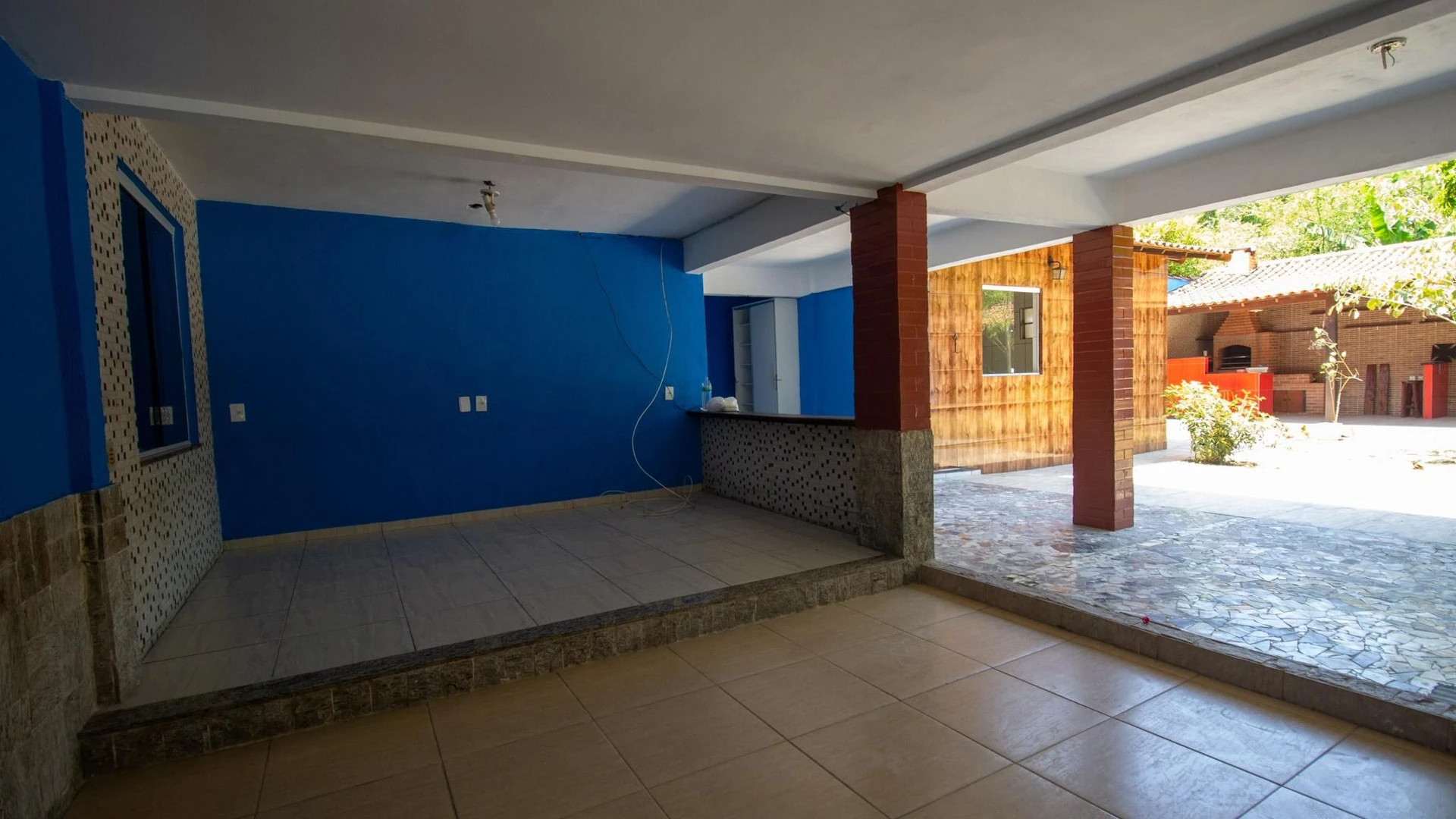 House, 260 m², with a grill on the balcony — photo 7