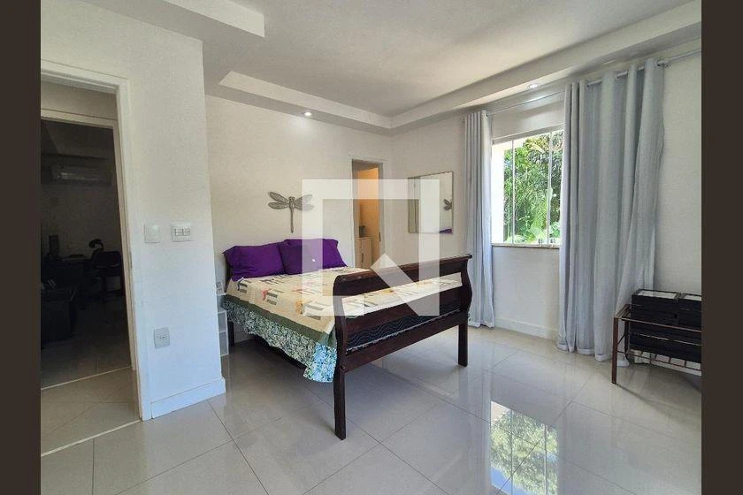 Furnished house with 3 en-suite bedrooms and shared BBQ — photo 20
