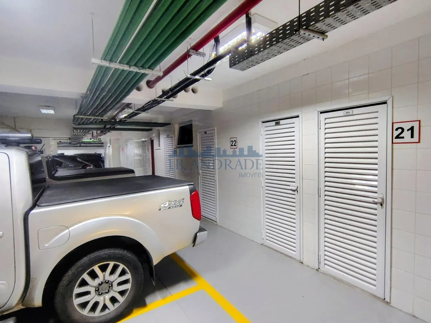 Apartamento com 4 quartos e varanda envidraçada — photo 37