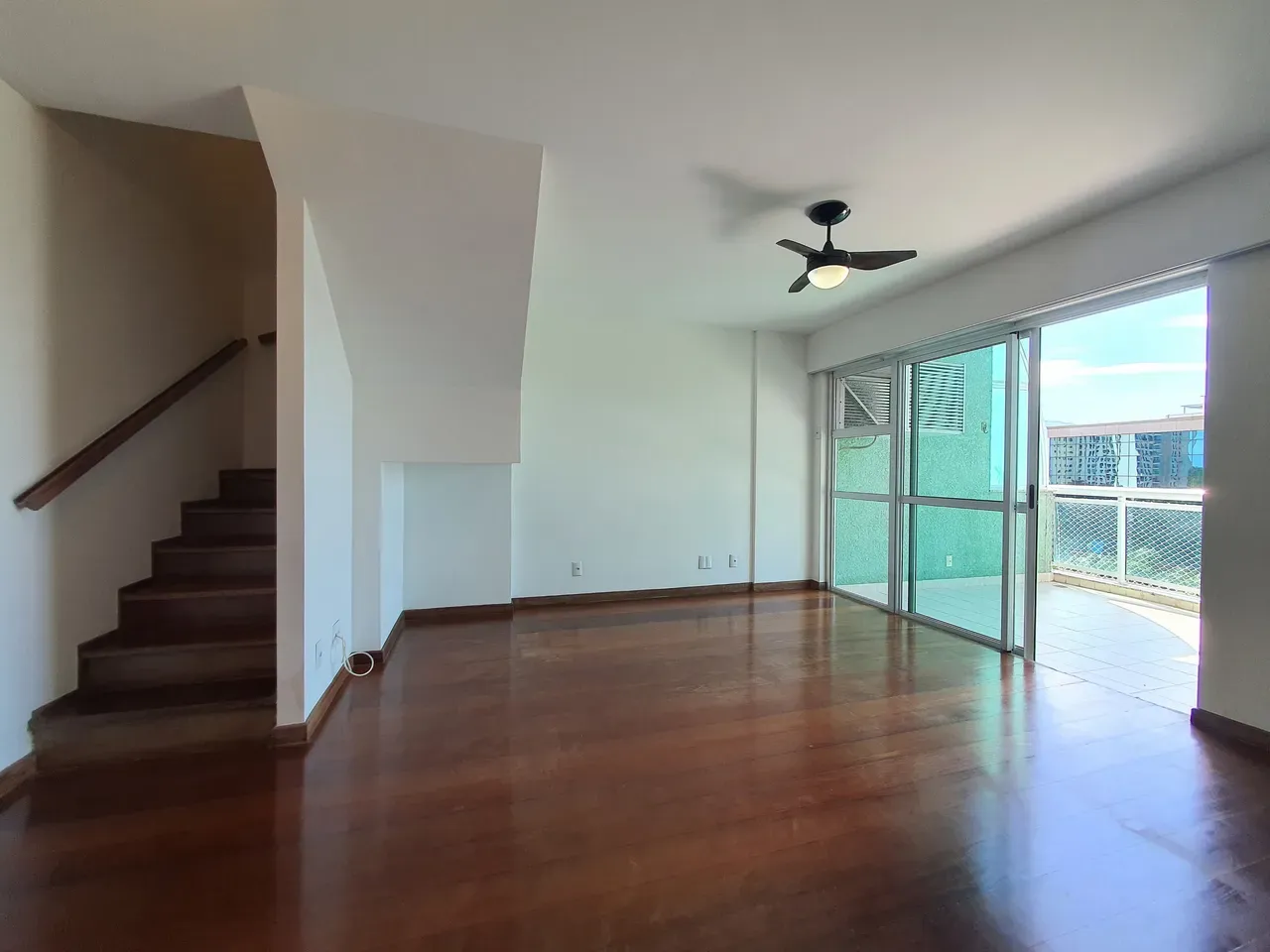 Park view in a 2-bedroom apartment, 90 m² — photo 36