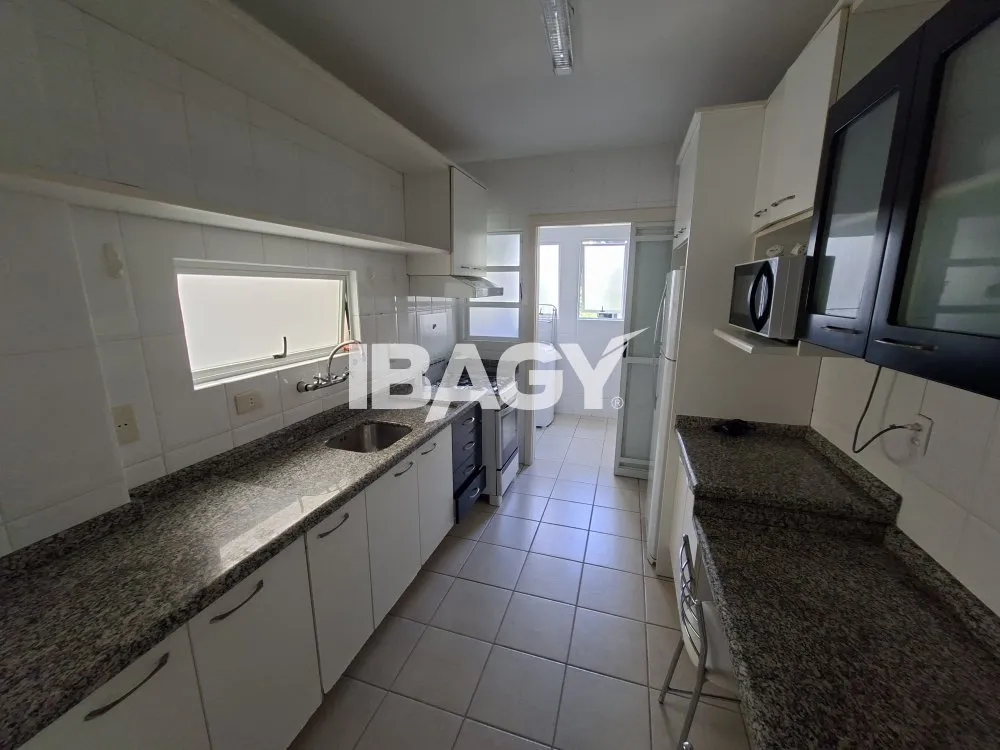 Apartamento amueblado de 3 dormitorios y 91 m² — photo 2