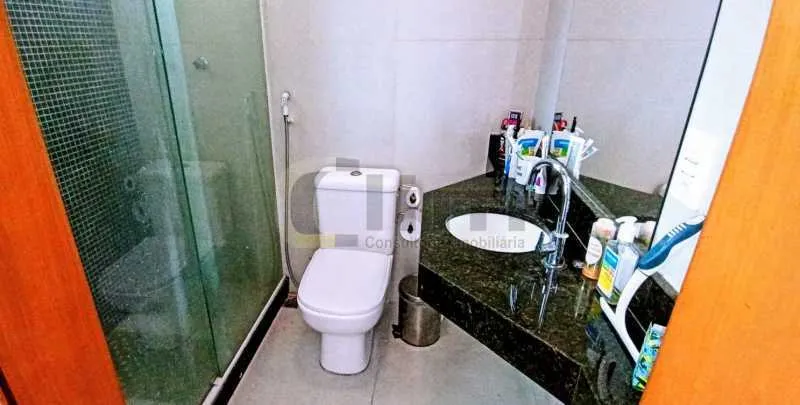 Casa térrea de 350 m² com 6 quartos e 5 suítes — photo 23