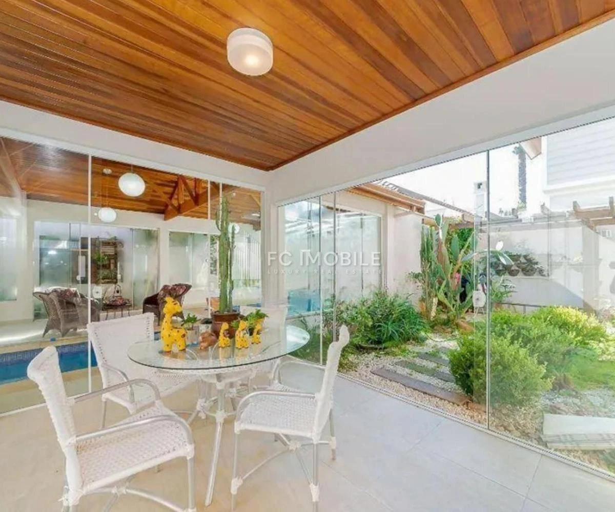 Casa mobiliada com 5 dormitórios e 6 banheiros, 405 m² — photo 33