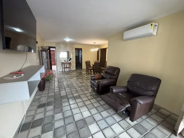 Ванна и 5 спален: квартира 170 м²