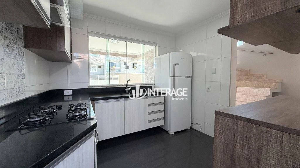 3-bedroom house with a grill on the balcony in Curitiba — photo 15