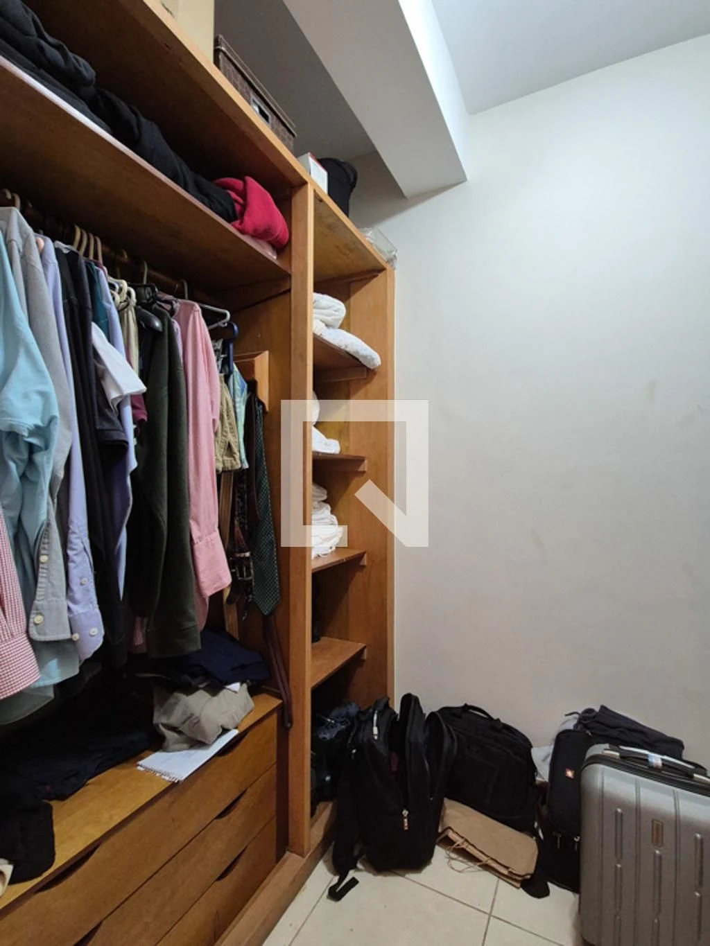 Furnished apartment with 5 en-suite bedrooms and terrace — photo 87