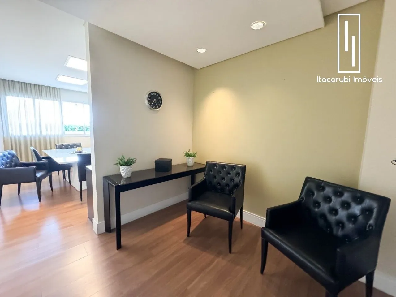 Apartamento com 2 vagas cobertas e 2 dormitórios — photo 3
