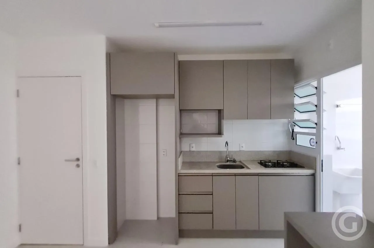 Furnished 82 m² apartment with mountain views — photo 4