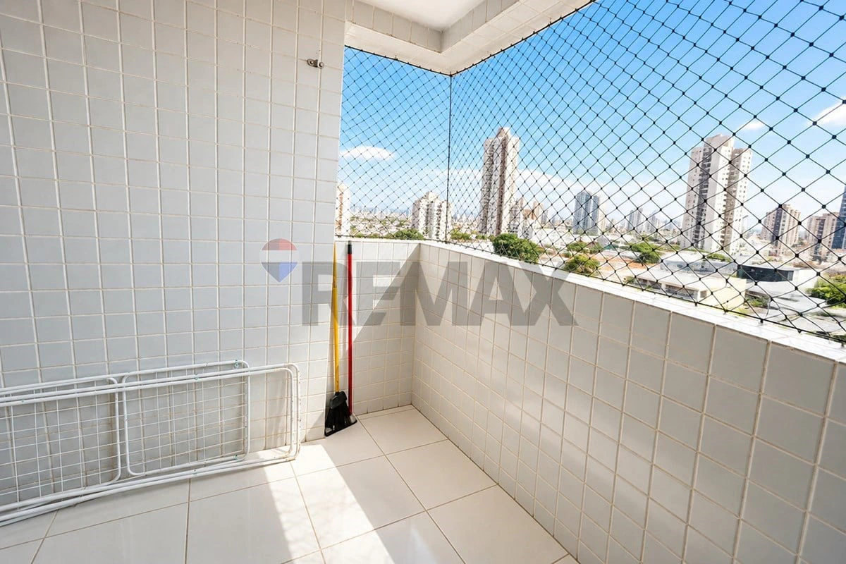Furnished apartment, 97 m², with a private pool — photo 16