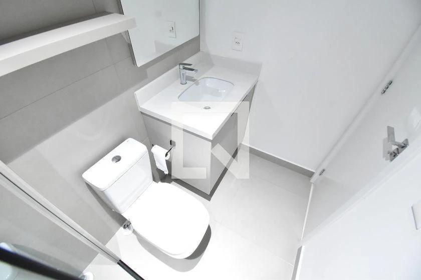 Furnished studio with 1 bedroom and a balcony — photo 17