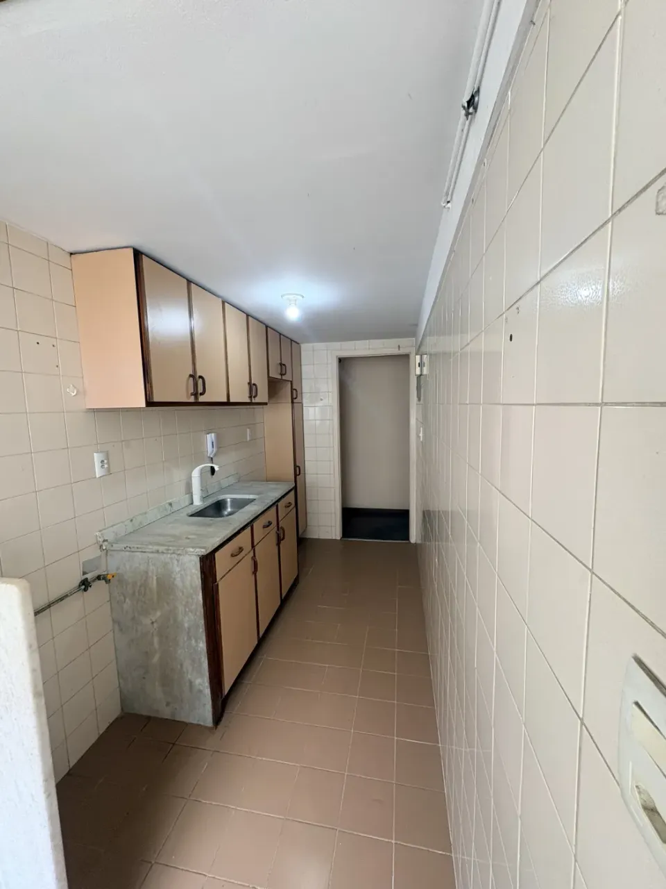 Unfurnished apartment with 2 bedrooms and 1 parking spot — photo 9