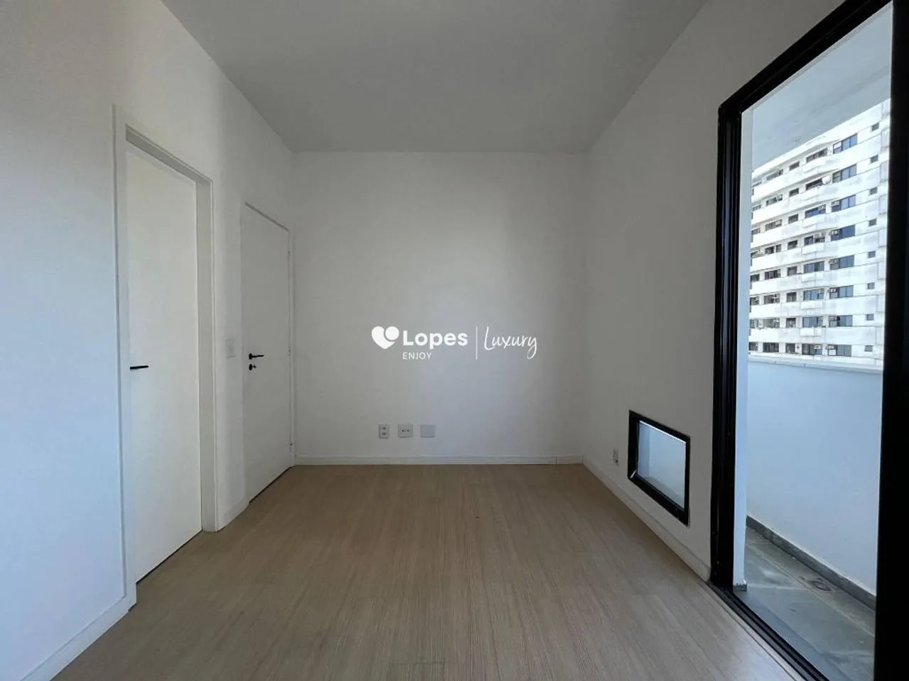 Rental apartment with 3 bedrooms, balcony and 3 bathrooms — photo 4