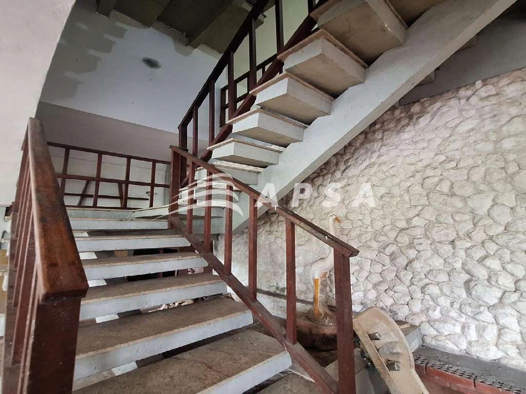 Casa sem mobília com 5 quartos e 625 m² construída — photo 13
