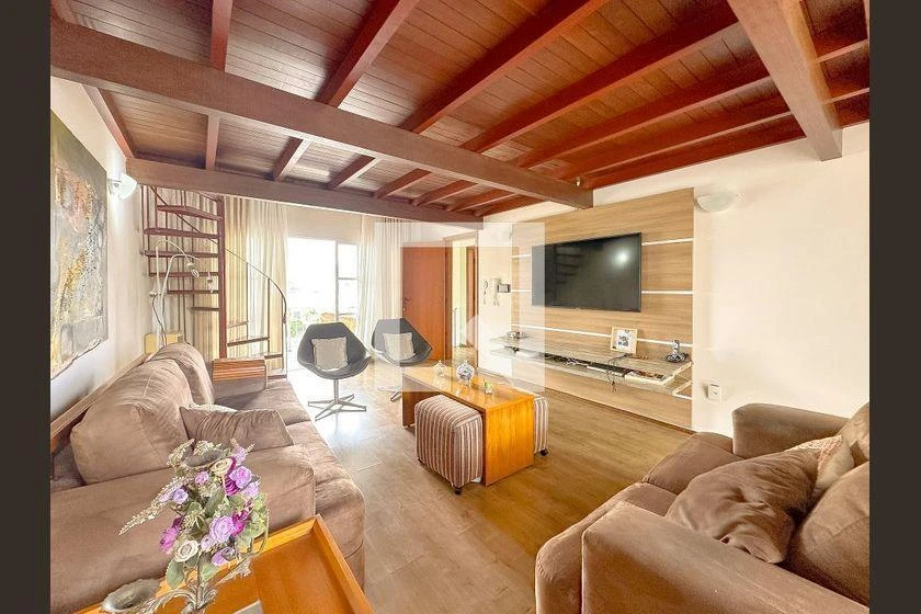 Furnished house, 250 m², with a bathtub — photo 12