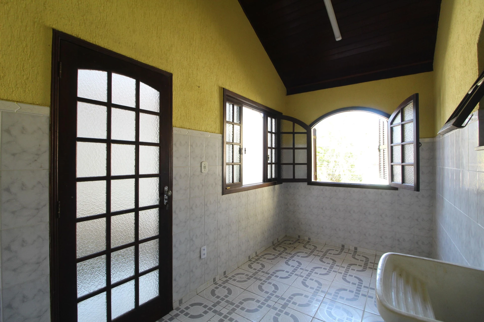 House with 2 bedrooms, private garden and balcony — photo 39