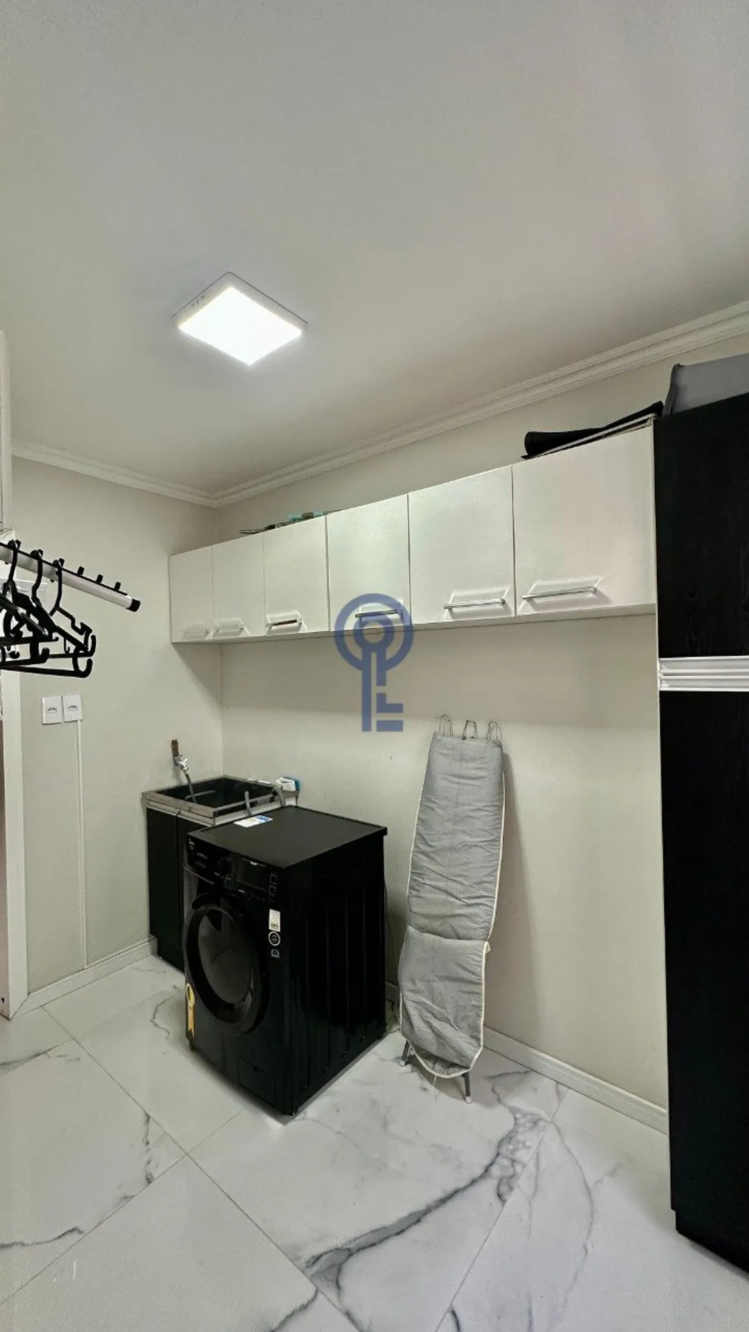 Apartamento mobiliado de 2 dormitórios com suíte e 1 vaga — photo 15