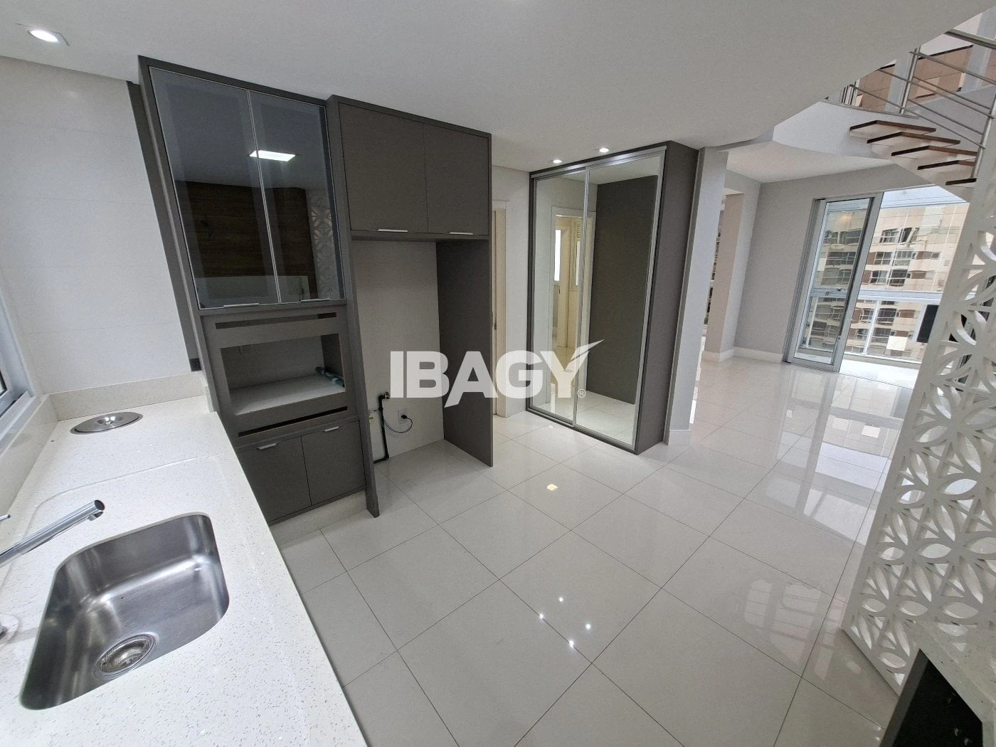 Furnished apartment, 324 m², with a private pool — photo 18
