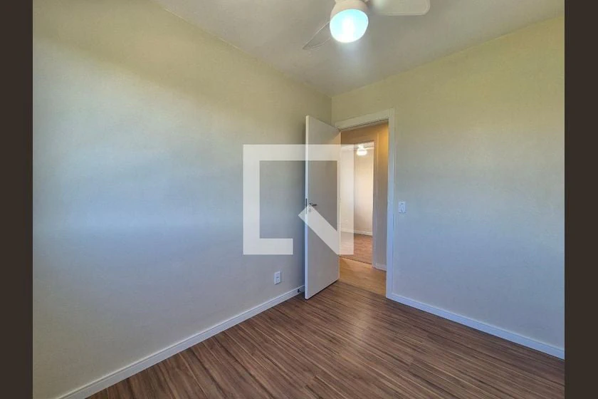 3-bedroom 63 m² apartment with a balcony — photo 9