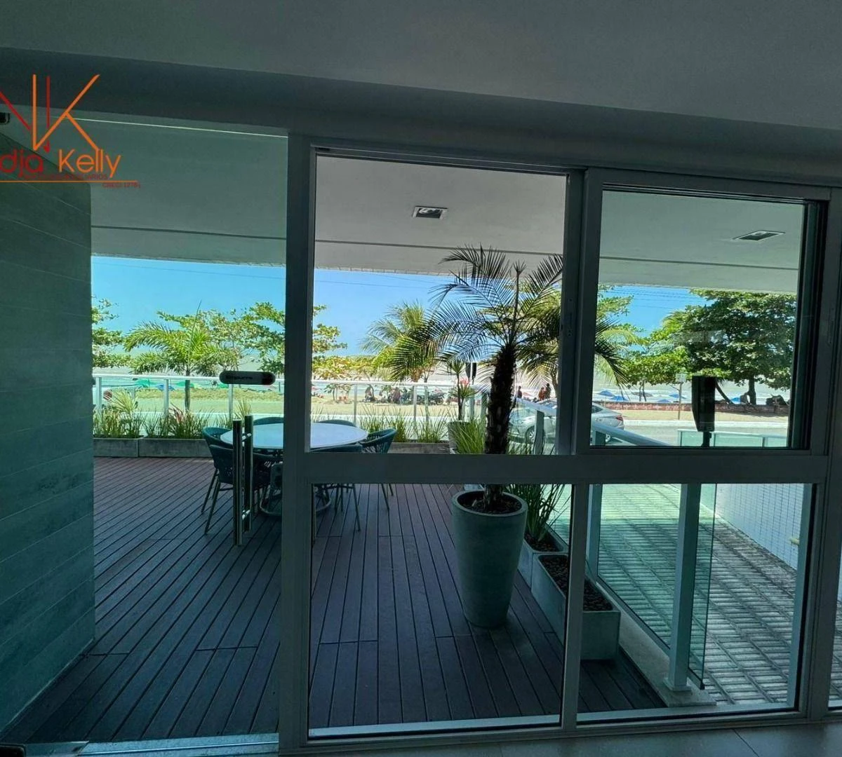 Apartment, 62 m², with a glass-enclosed balcony — photo 33