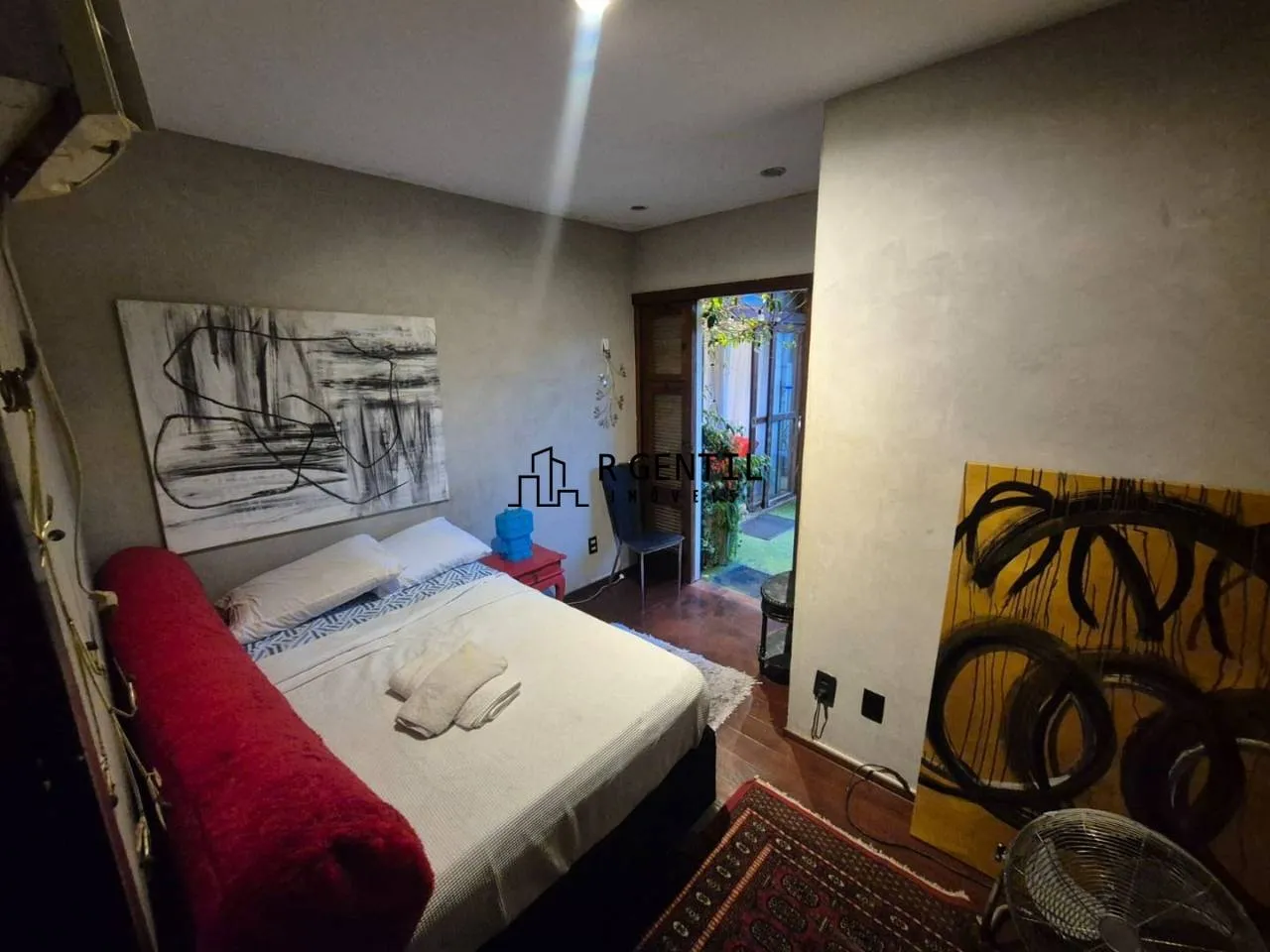 Unfurnished apartment with 3 bedrooms and a balcony — photo 21