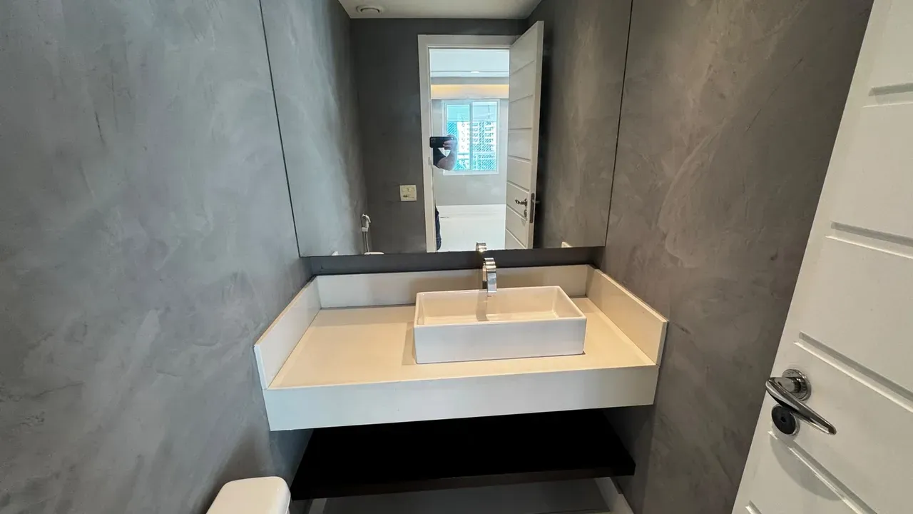 3-bedroom apartment in a building with a sauna — photo 26