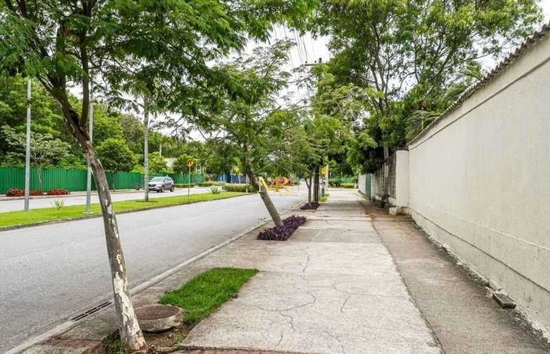 Furnished triplex house with 4 suites and 288 m² — photo 23