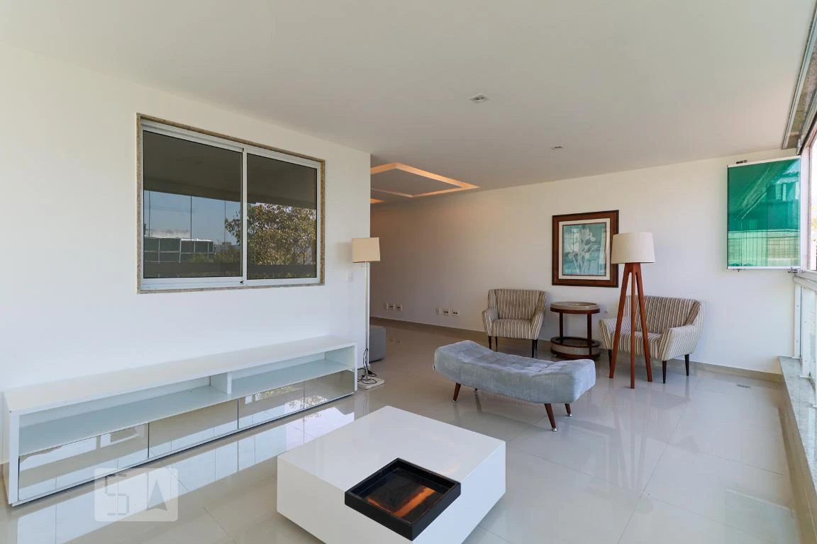 Rental apartment with 3 bedrooms and 1 en-suite bath — photo 6