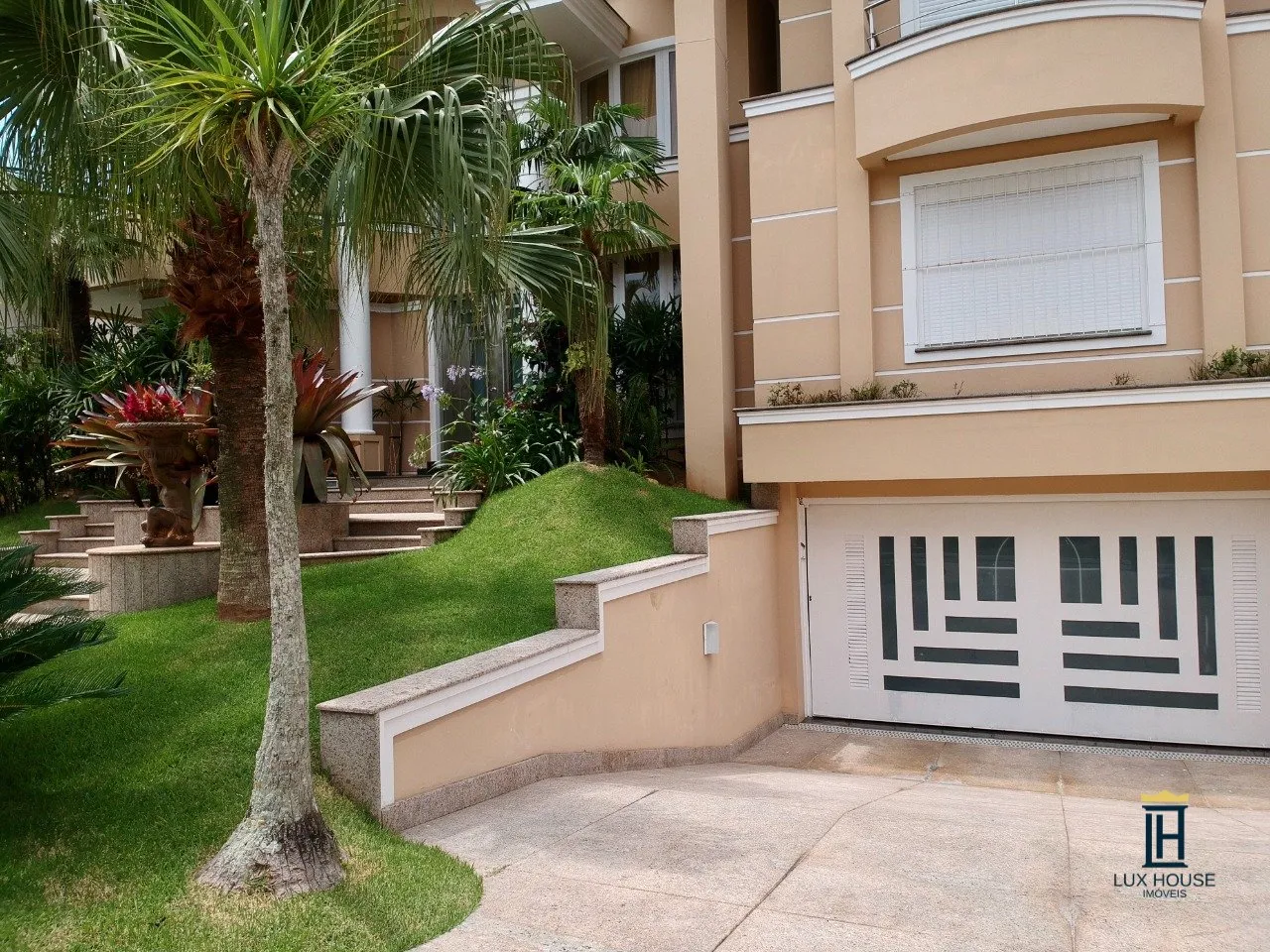 Casa com 6 dormitórios e 5 suítes com fogão a gás — photo 29