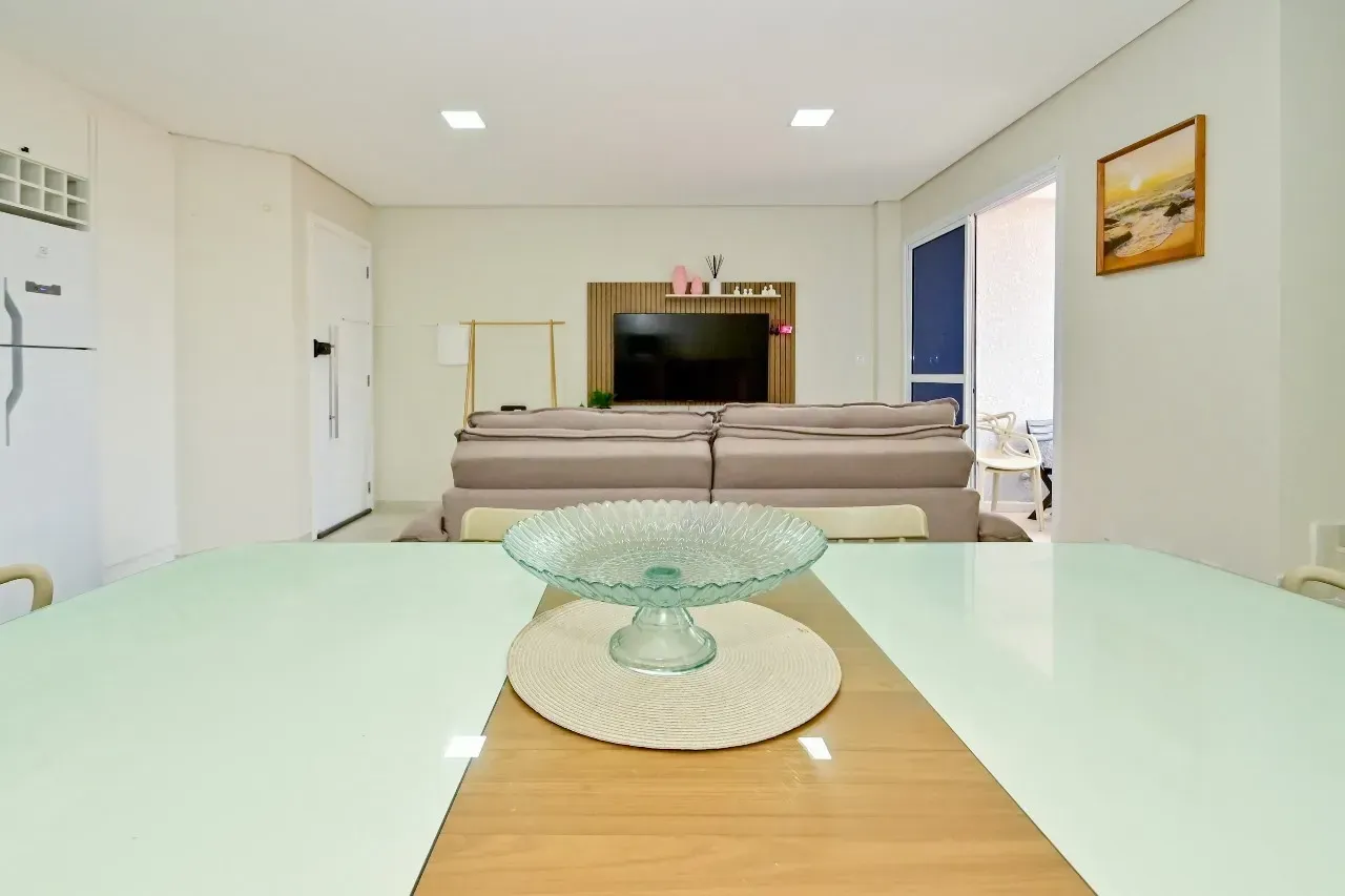 Furnished 1-bedroom apartment with 3 bathrooms — photo 5