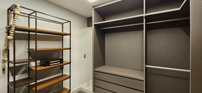 Rental apartment with 2 bedrooms and 2 en-suites — photo 24