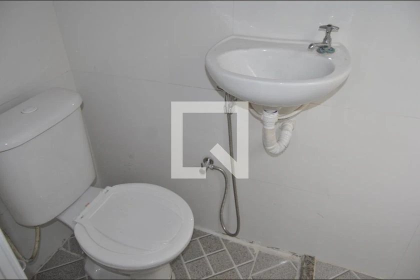 Unfurnished studio with balcony and private garden — photo 11