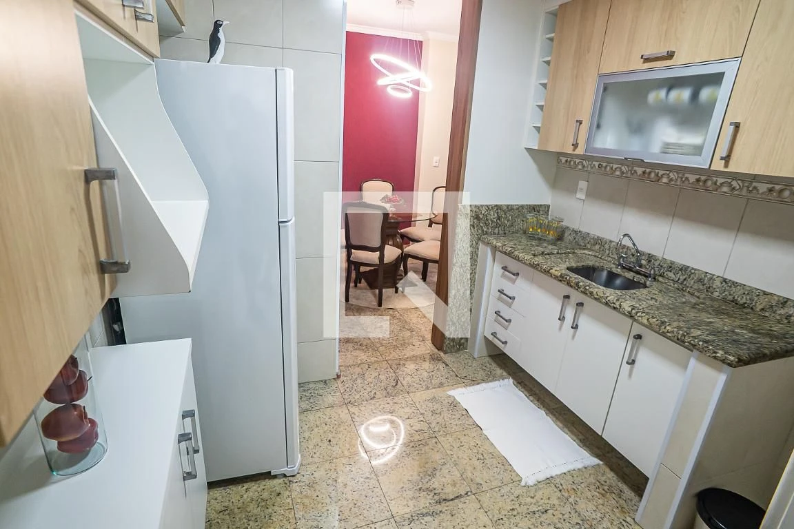 Furnished apartment with private garden and 2 bedrooms — photo 13